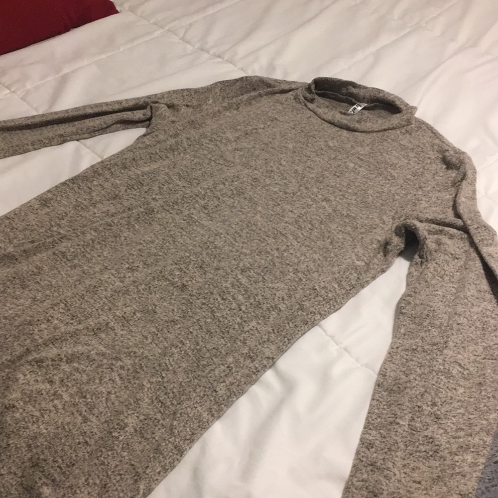 Super cute tan and black coller neck